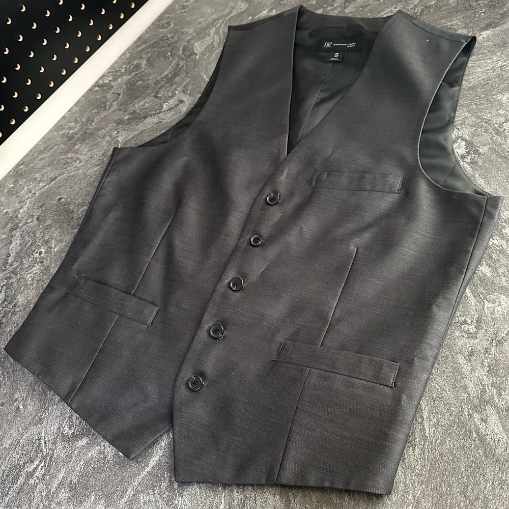 INC International Concepts Gray Vest Size Small